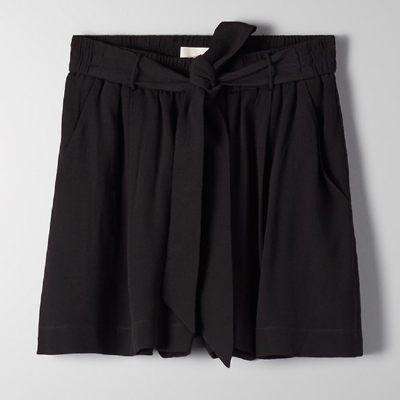 Wilfred Pants - Aritzia Wilfred Georgette Shorts Black Size S